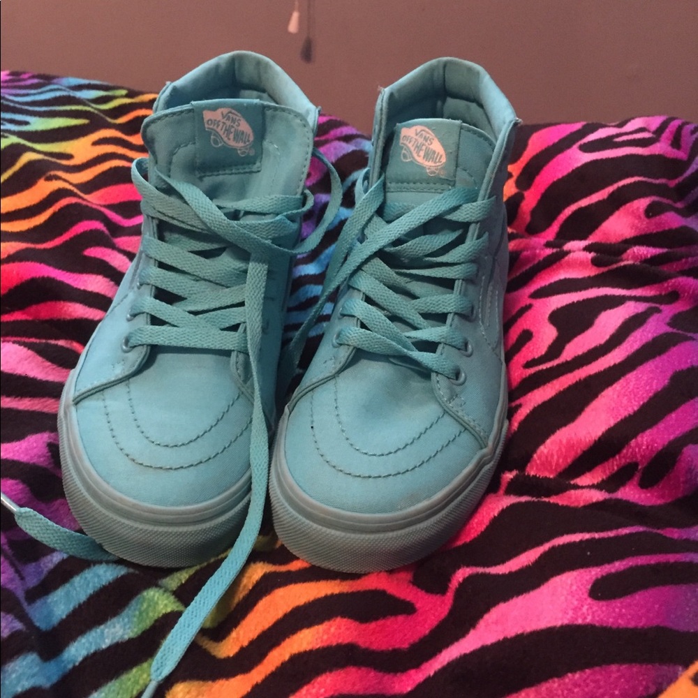 Slightly worn youth unisex vans